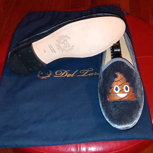 DEL TORO EMOJI FLATS💩, SIZE 7.5 - Picture 4 of 9